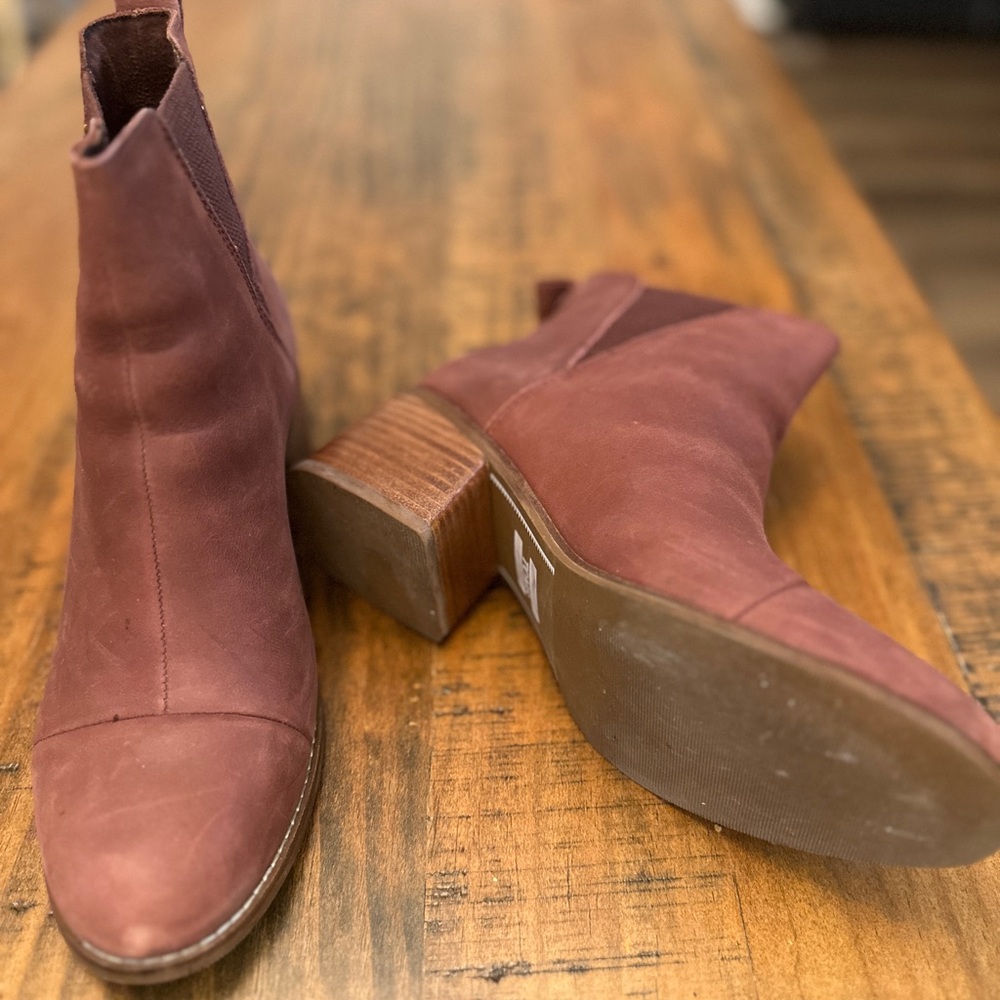 Brown Leather Ankle Boots with Chunky Heel